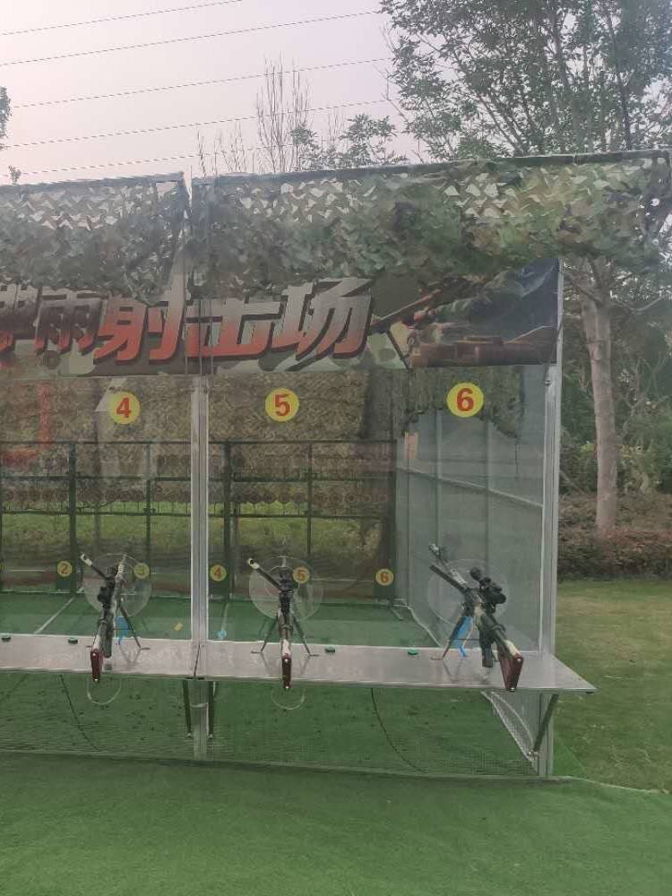 Internet celebrity sports tide play real bomb shooting target swing air gunpiest project indoor and outdoor experience hall air bubble gun shooting
