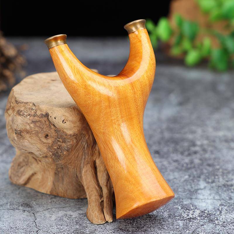 Large -leaf yang quickly pressing solid wood slingshot Flying tiger flat skin precision outdoor shooting free anti -inverse bombers handmade actual combat