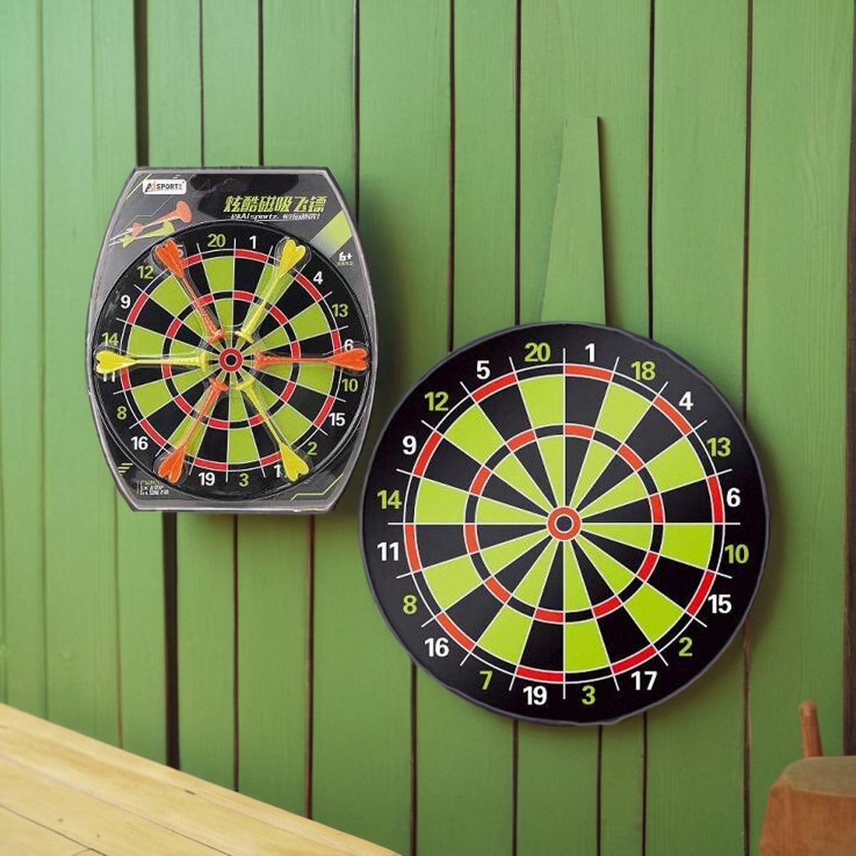 Aojie cool magnetic sucking darts Children throwing shooting toys indoor parental interactive sports exercise dart target