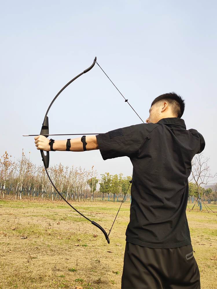Professional competitive teenager anti -curved bow and arrow shooting motion composite bow outdoor arrow gun set high -precision weapon