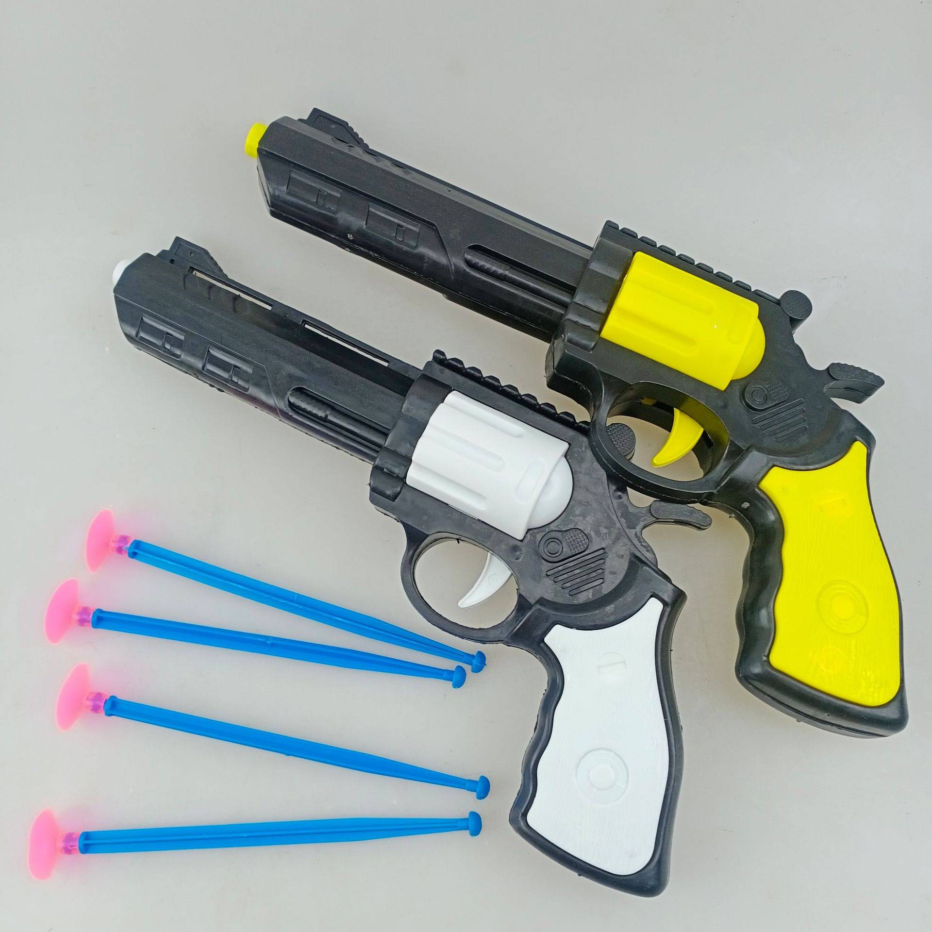 Large rotor pistol outdoor suction cup, toys, soft shotgun, plastic left -wheel soft egg gun shooting 15cm toy gun