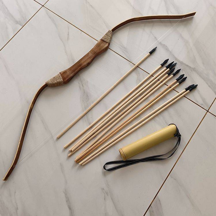 Bow and arrow children's toys shooting and shooting props anti -curved bowwood traditional bow suits to shoot black bow student version