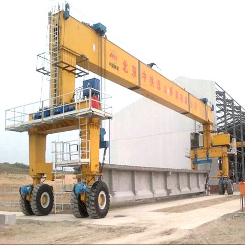 10 Ton up to 400T Rubber Tyre Gantry Crane Boat Cranefor Boat Lifting I Container Lifting Crane