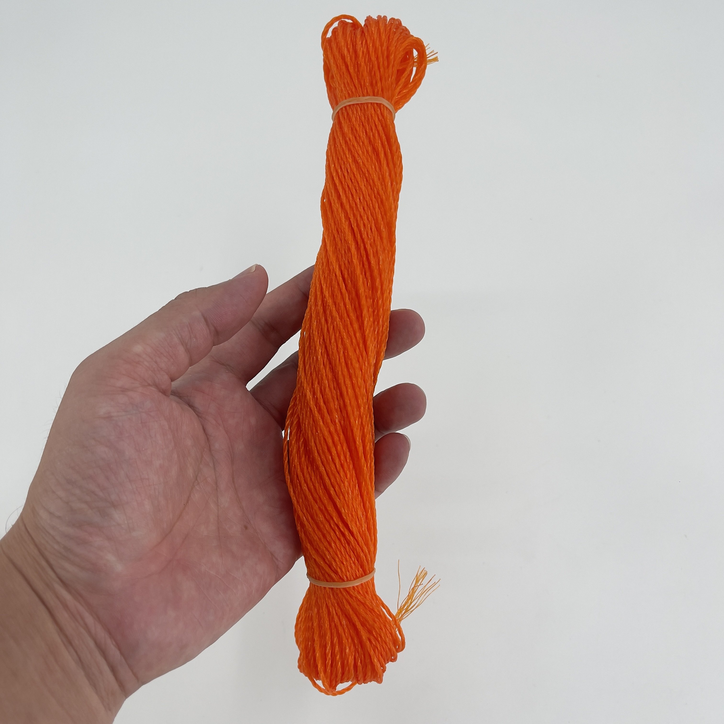 Hot Sales High Quality Twisted Pe & Nylon Fishing Twine Rope Polyester Construction Coil-packed Pe Twines for Nets
