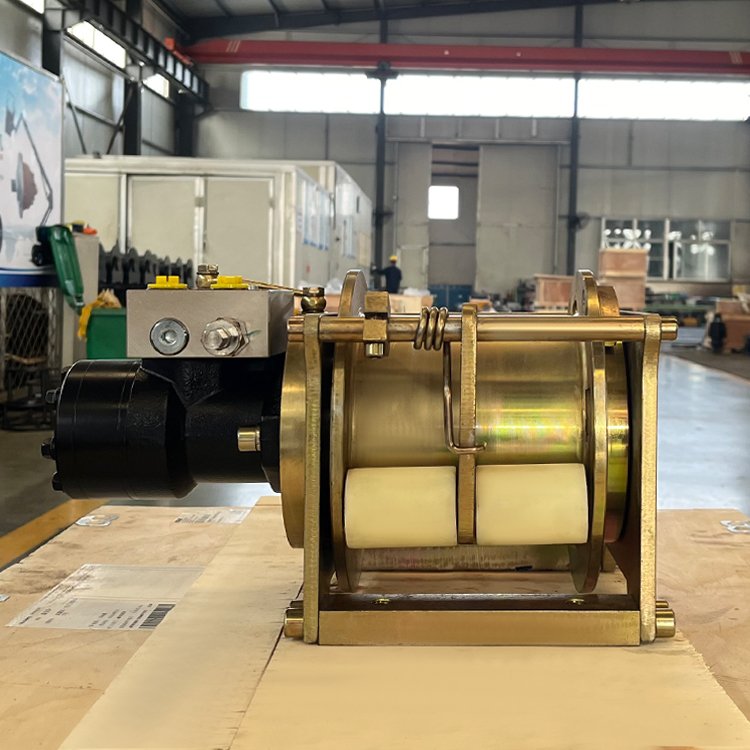 Small Durable Steel Construction Hydraulic Winch Reverse Gear Crane Truck and Anchor Winch for Boats Winches Product Category