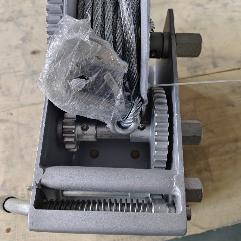 EX-Factory Hand Winch 4500lbs & 2 Ton Portable Boat Anchor Winch Manual Winch for Boat Trailer with 7.5M Cable