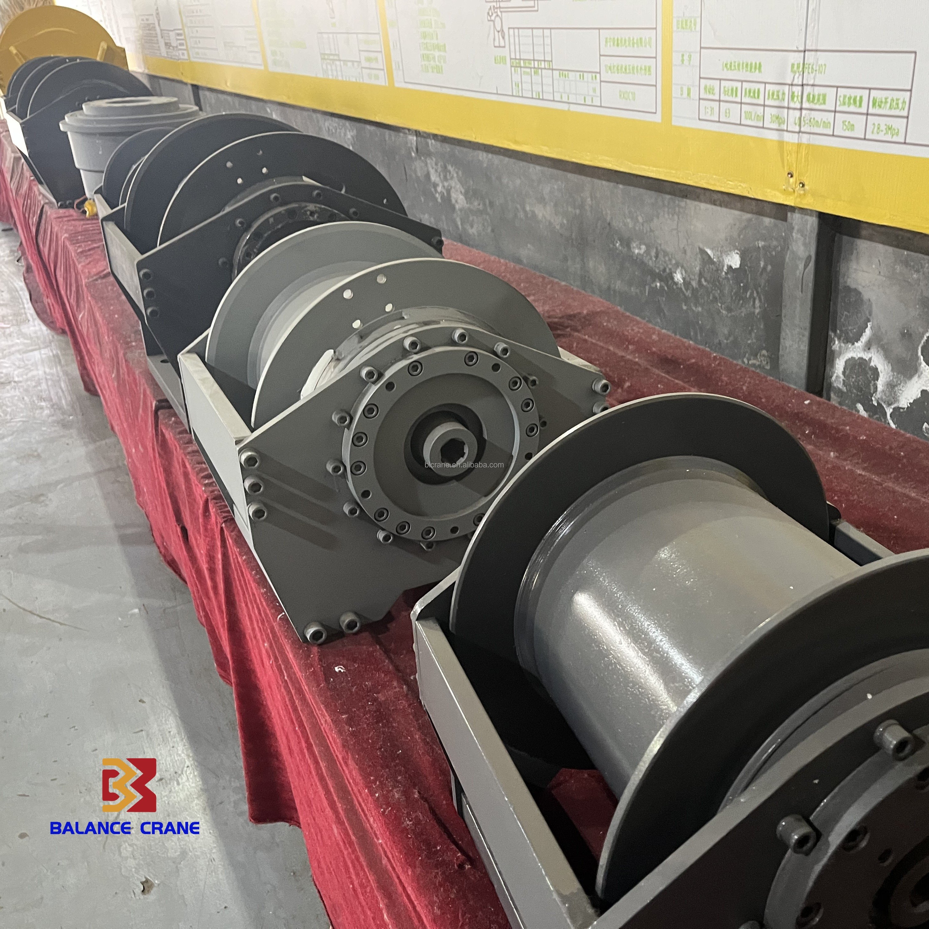 Boat Windlass 10T 20T Hydraulic Power Truck Hydraulic Lifting Towing Windlass Marine Winch Price