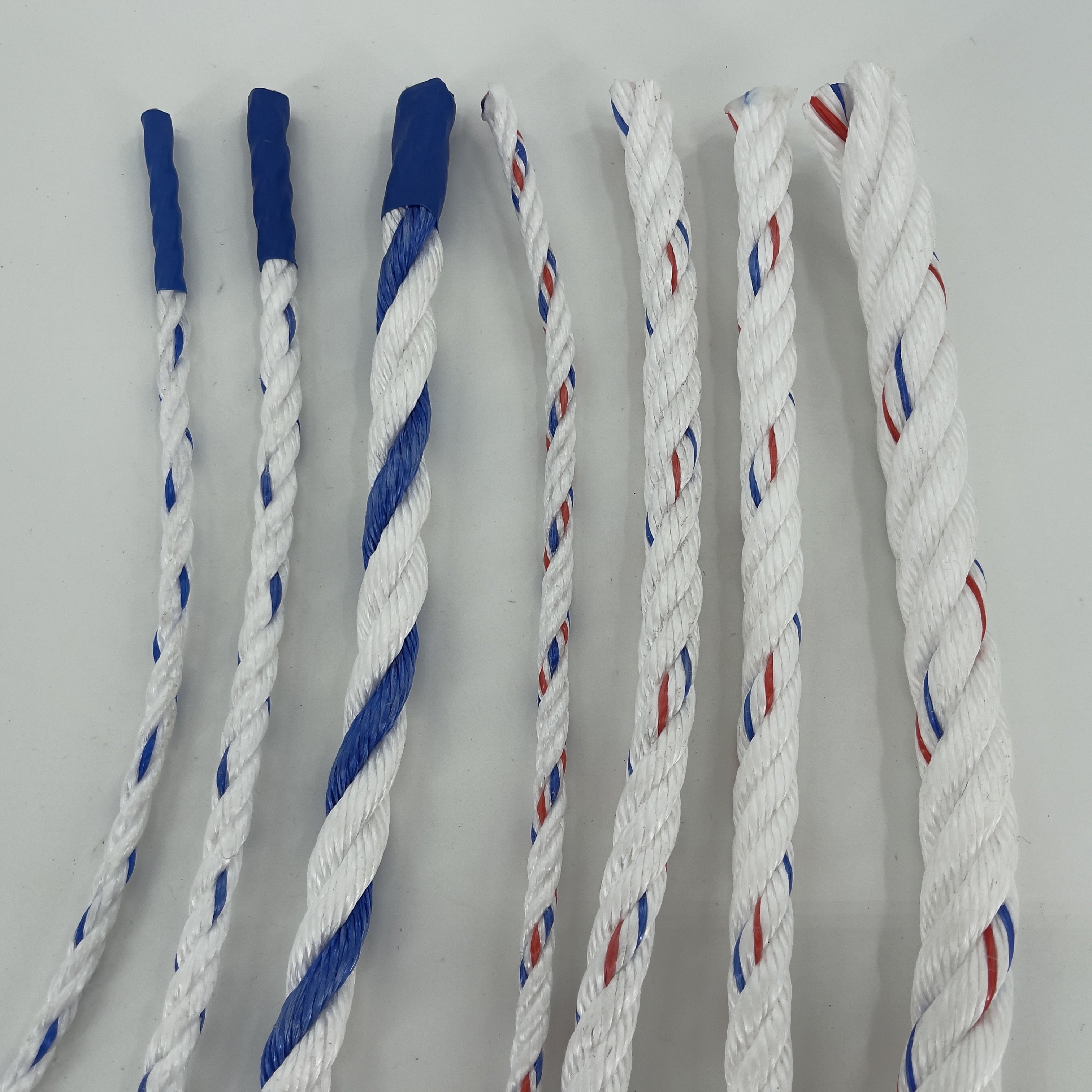 Hot Sale Factory Price Customized Diameter 28mm 3 Strands Twisted Pe Rope Polyprophylene Fiber Pp Danline Fishing Rope