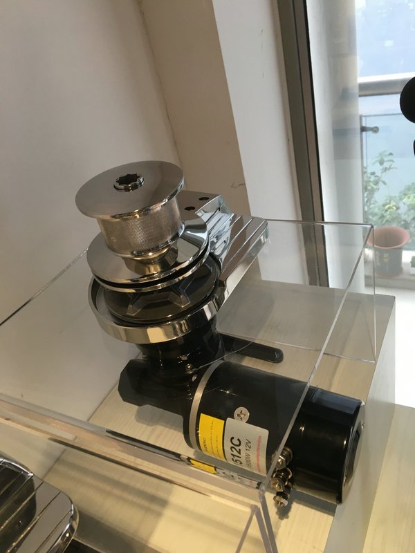 12V 1800W Heavy Duty Highspeed Anchor Winch Windlass With Capstan for Boat 40ft to 65ft C1812C