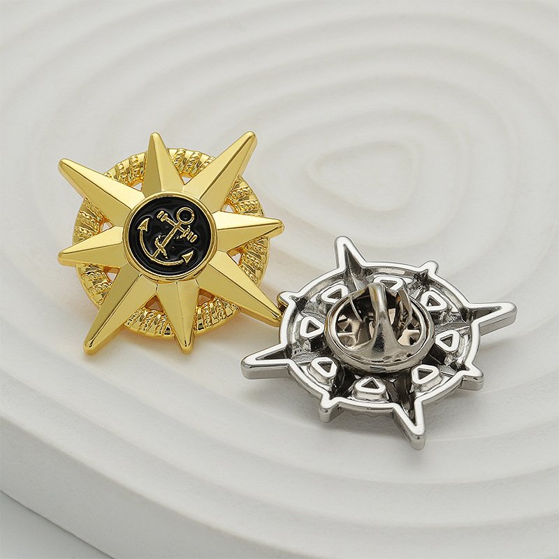 Button Fashion's New British Vintage Style Boat Anchor Drop Rubber Brooch Sustainable Metal Jewelry Shank Decoration Clothing