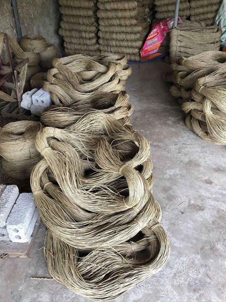Cheapest Price for Natural Wholesale Bulk Jute Twine 2.5 to 9 Mm Jute Rope Natural Hemp Rope for Home Decoration