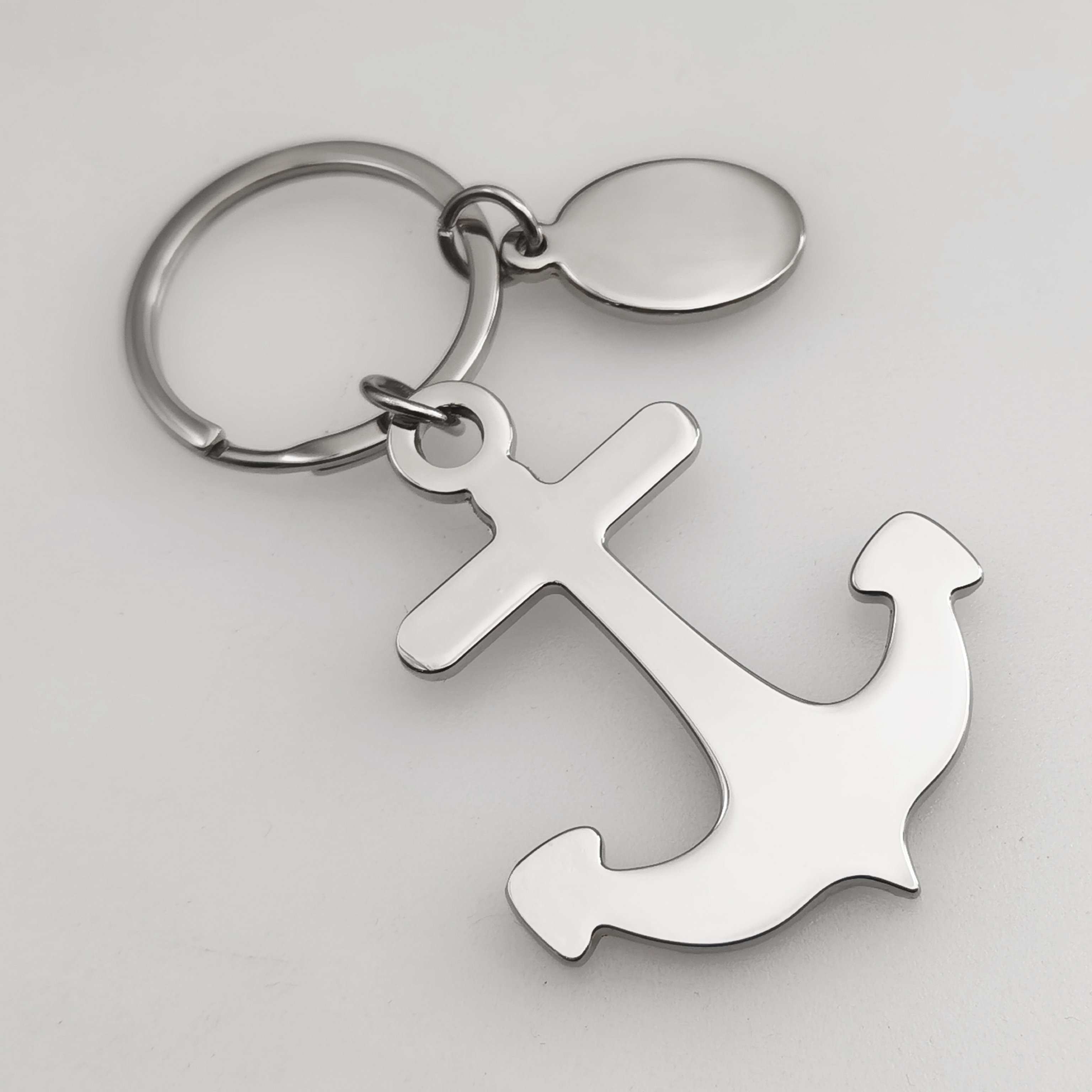 Wholesale Fashion Metal Creative Key Chain Oval Tag Cute Mini Personalized Boat Anchor Sailboat Ship Keychain for Men Gift