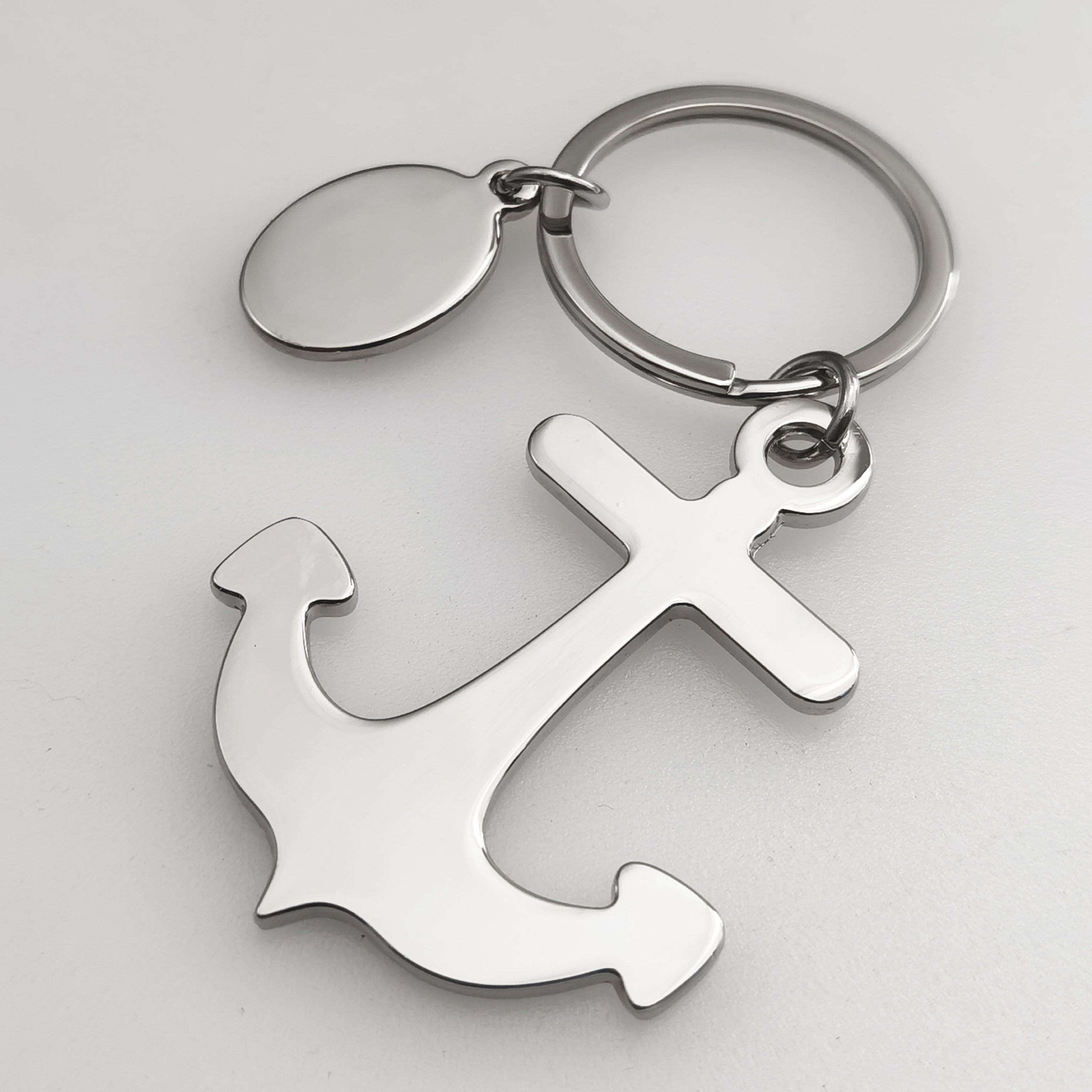 Wholesale Fashion Metal Creative Key Chain Oval Tag Cute Mini Personalized Boat Anchor Sailboat Ship Keychain for Men Gift