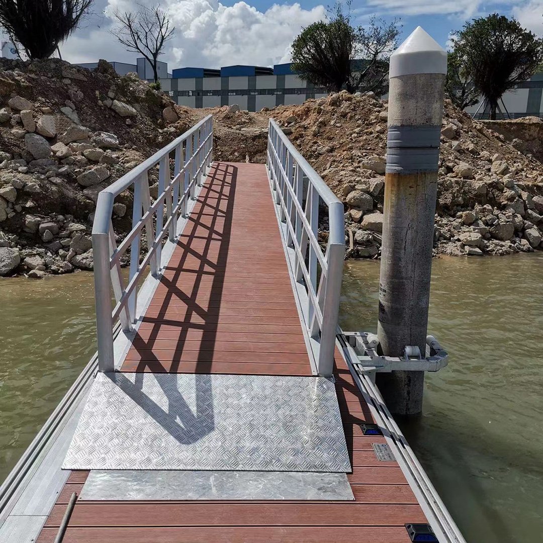 High Quality Aluminum Gangways Hot Selling Marine Floating Dock Dedicated Gangway