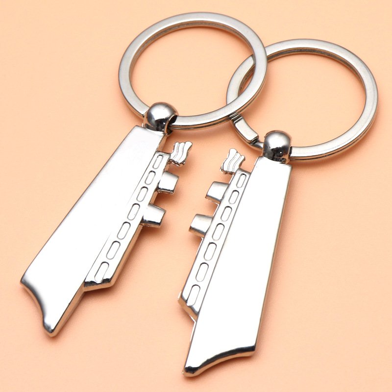 Creative Ship Multifunctional Sailboat Key Ring Navy Commemorative Gift Cruise Pendants Metal Beer Keychain Bottle Opener