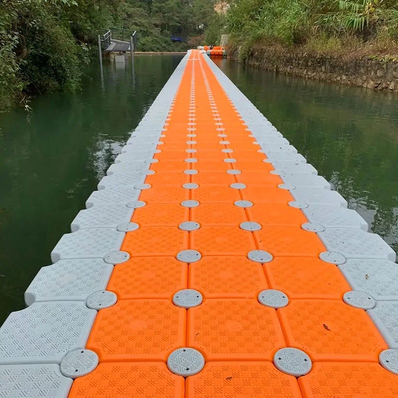 Cheap Price Hdpe Simple Assembly Fishing Pontoon Plastic Modular Floating Dock with Free Accessories