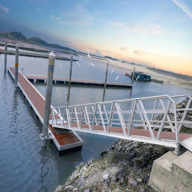 Aluminum Floating Pontoon Dock Access Bridge Gangway with Decking and Handrails