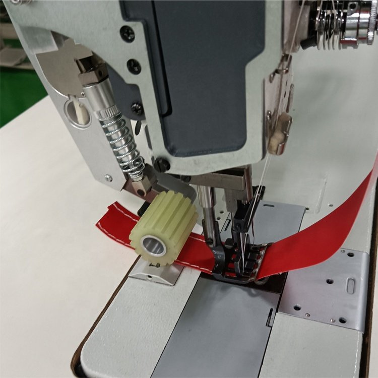Hot Selling Cyclone Sewing Double Needle Synchronous Long Arm Flat Bed Industrial Sewing Machine