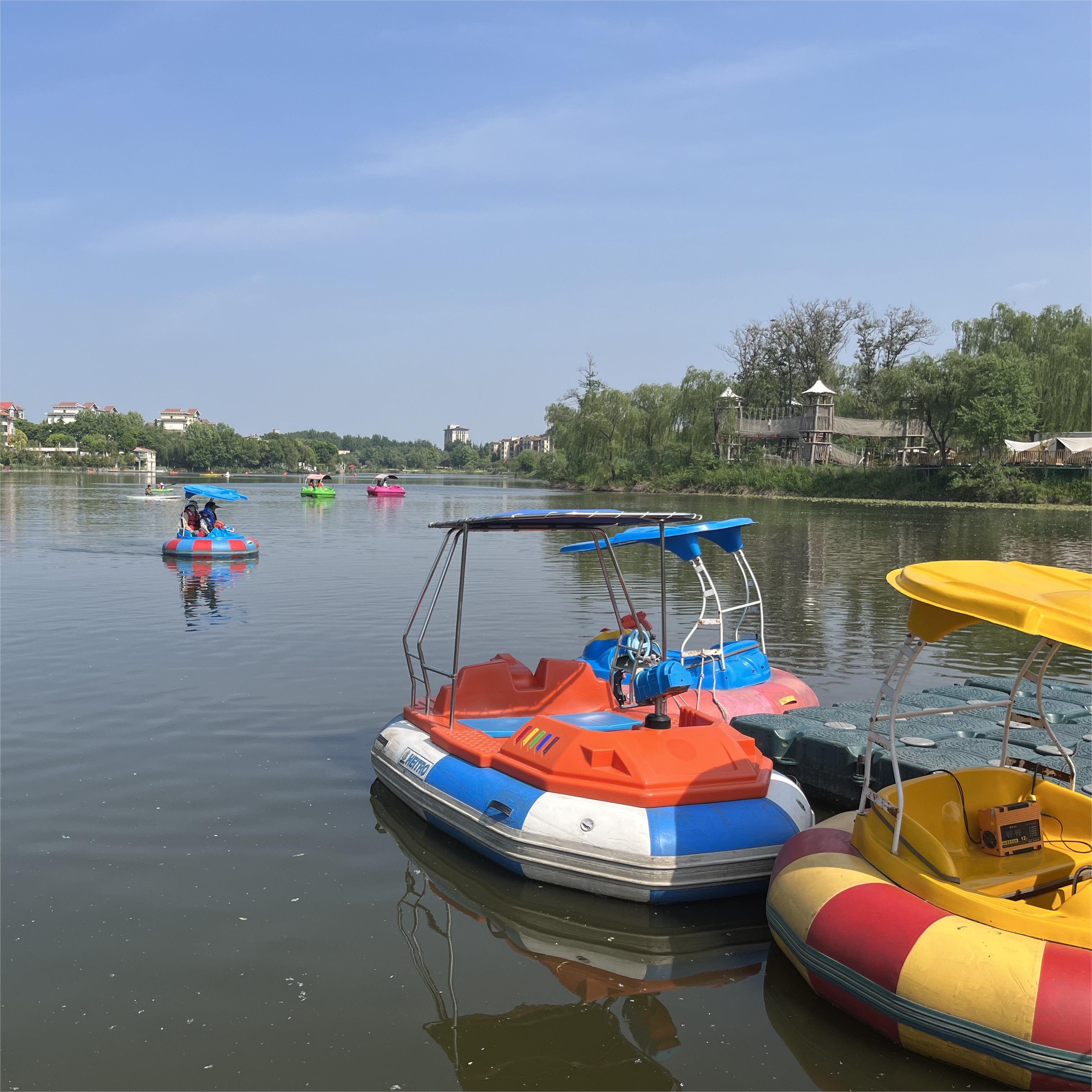 China Factory Cheap Yacht Luxury Boat Yacht Water Park Boat Sea Beach Tourism