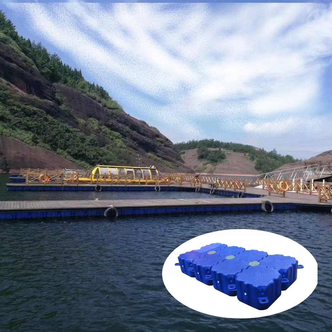 Boathouse Slips Ramp Port Floating Deck for Pond Covered Boat Dock Prices Floating Deck in Water
