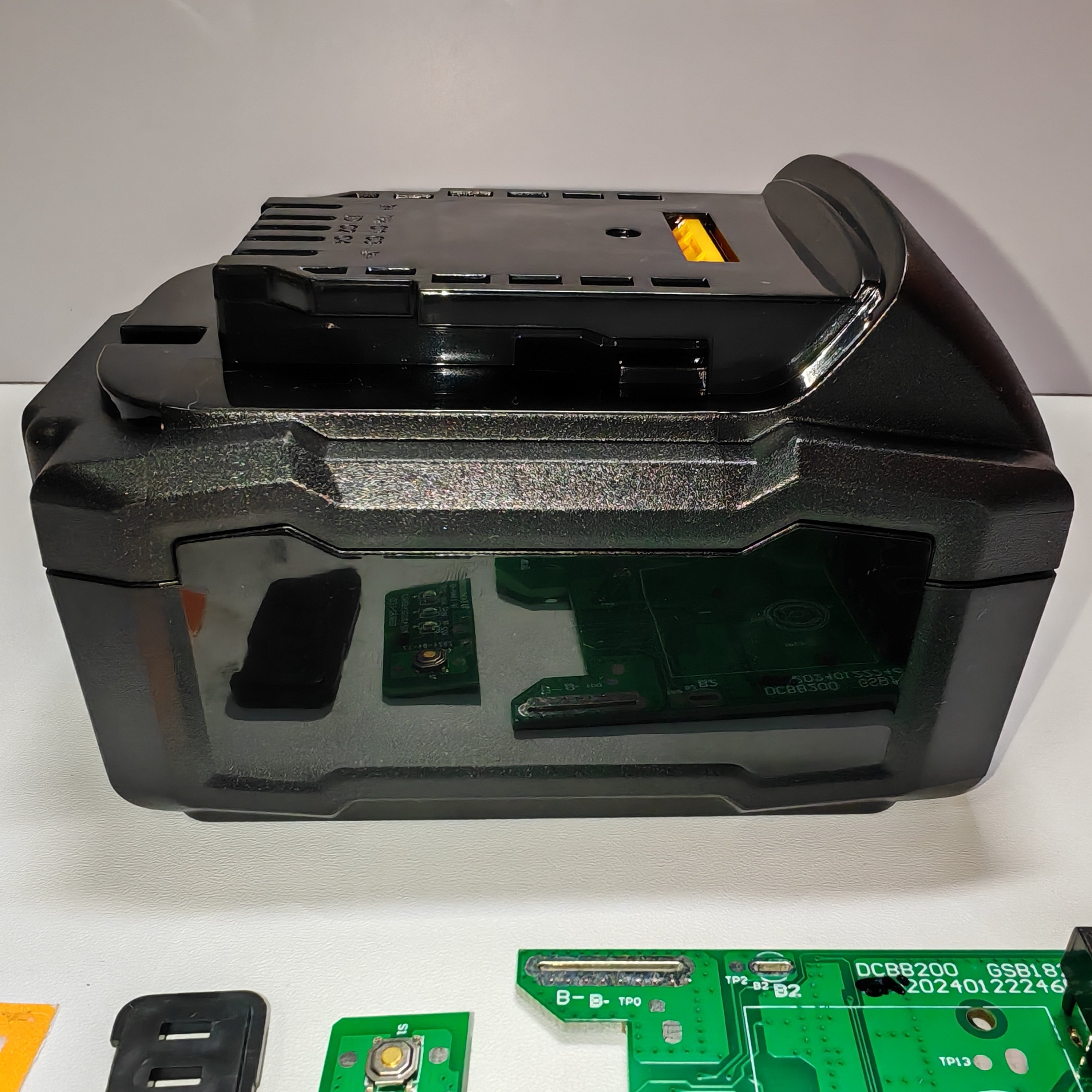 Factory Price Dewal DCB206 DCB205 20V 18V Plastic case 3.0AH 4.0ah 5.0ah 6.0Ah Plastic Housing 10 Cell Plastic Cover Kit Bms PCB