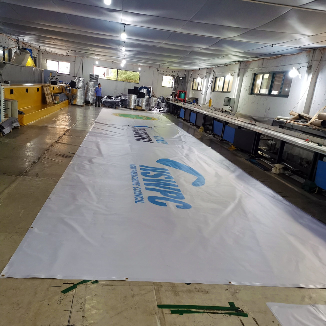 Customized UV Printing Tarpaulin Matte Canvas Roll 650gsm 800gsm Waterproof Fast Door-to-Door Delivery NFPA Certificate Low MOQ