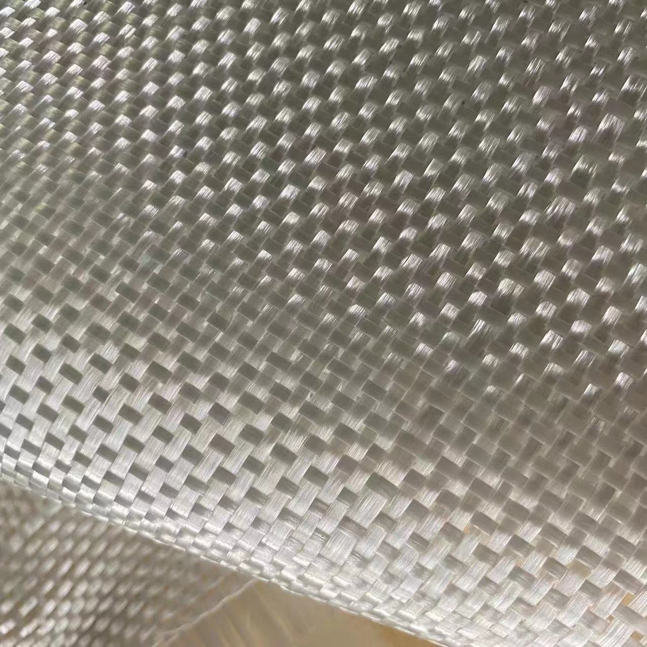 China Manufacturer 400Gsm Fiberglass Woven Roving Fiberglass Fabric Cloth
