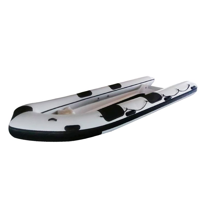 17ft Fiberglass Hypalon/PVC RIB520 Affordable Inflatable Boat With Reinforced Bow for Carrying Divers