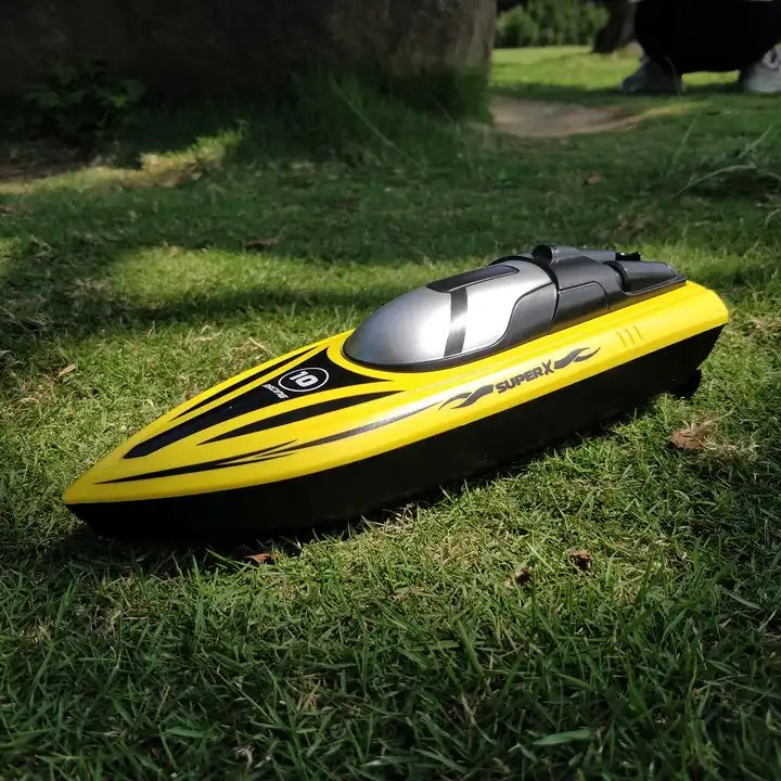 2024 Flytec V333 RC Toy Boat Remote Control 30mins RC Yacht Swimming Pool Toy Waterproof Boat 2.4G Cool Water Toys
