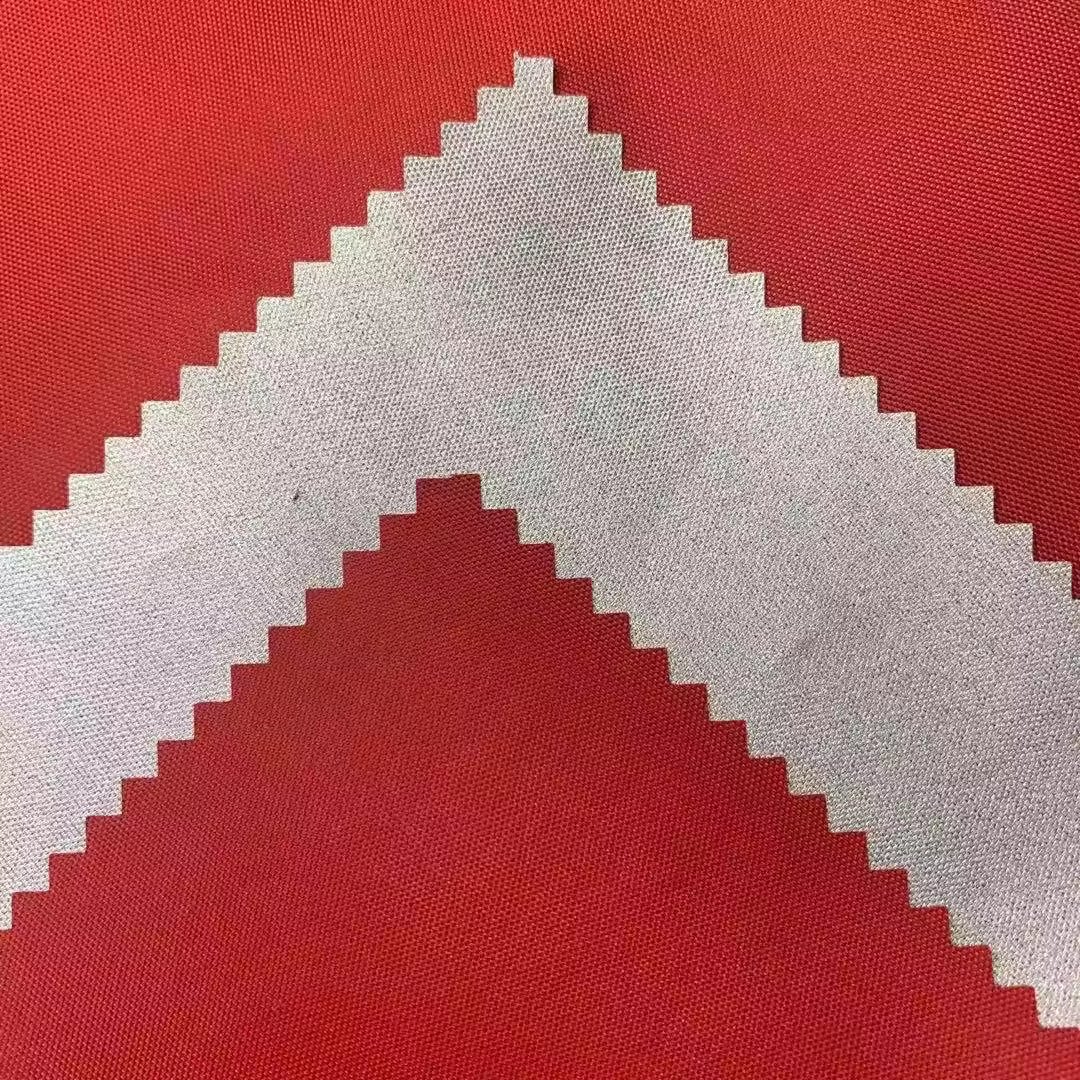 83gsm Anti-Wrinkle 210D Oxford Fabric Sliver Coated 100% Polyester for Outdoor Tent Bag Awing Use