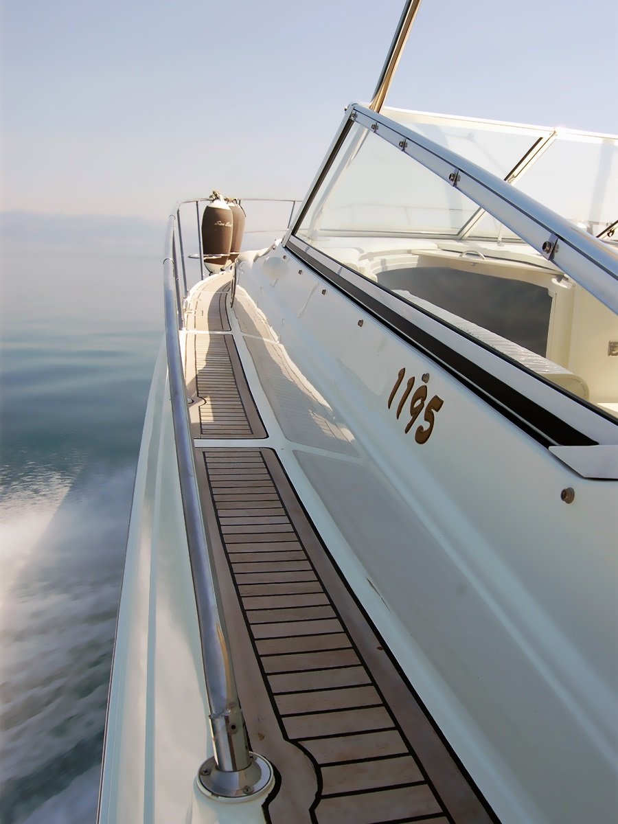 Large Family Yacht 2024
