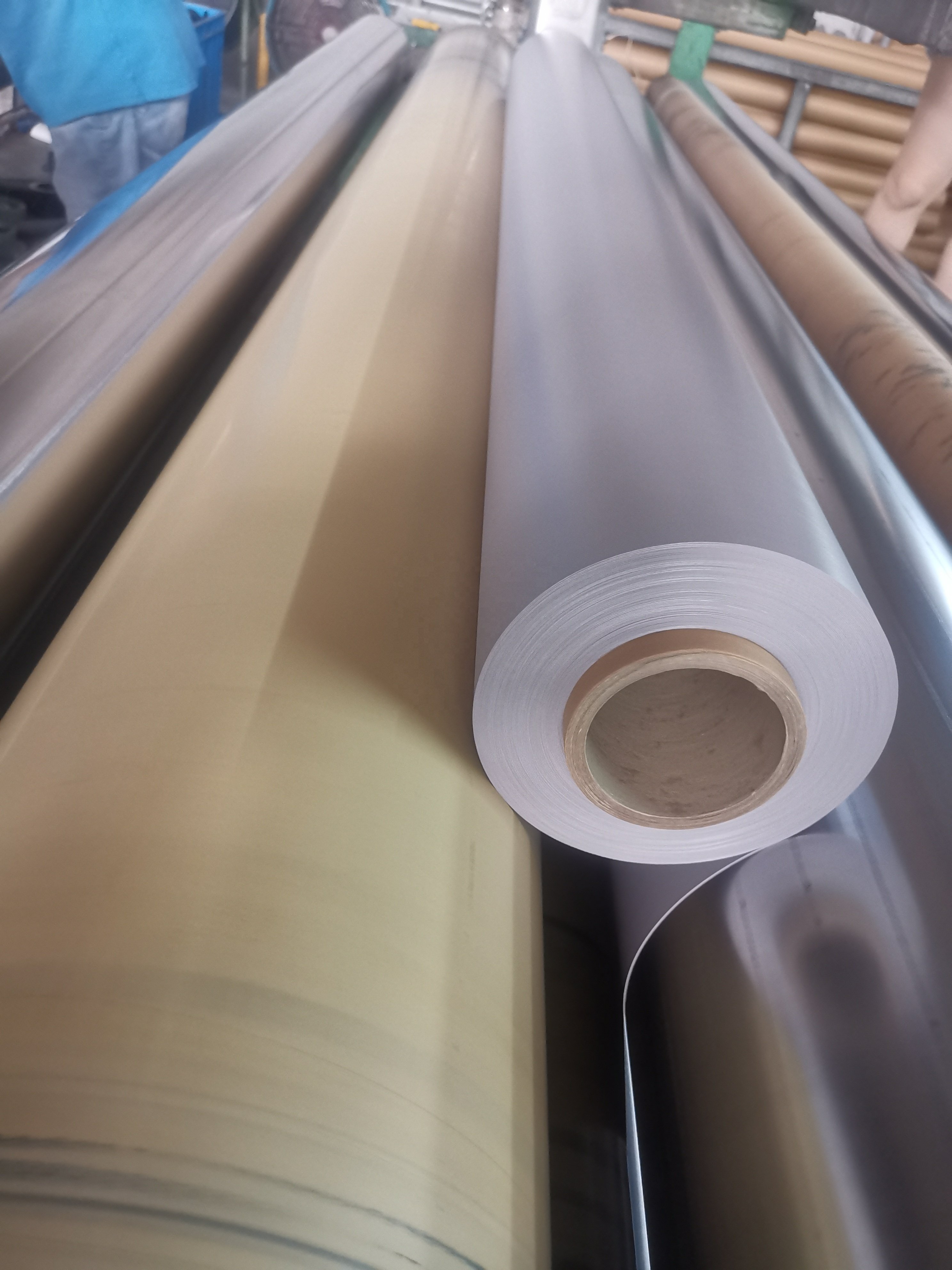 One Side Varnish PVC Awning Fabric 500gsm 550gsm 630gsm 650gsm 900gsm Tarpaulin Rolls