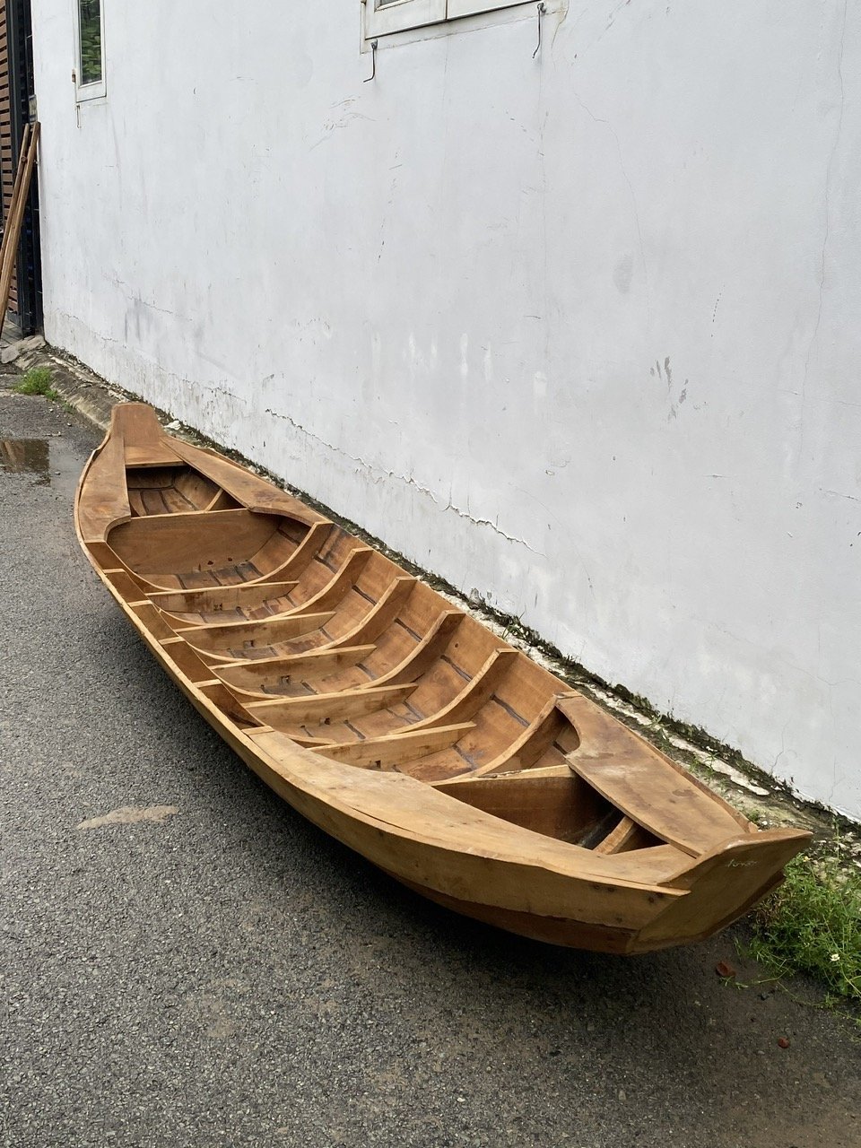 Wholesale Customizable Handmade Wooden Rowing Boat Many Sizes for Fishing on Lake Outdoor Use Made in Vietnam