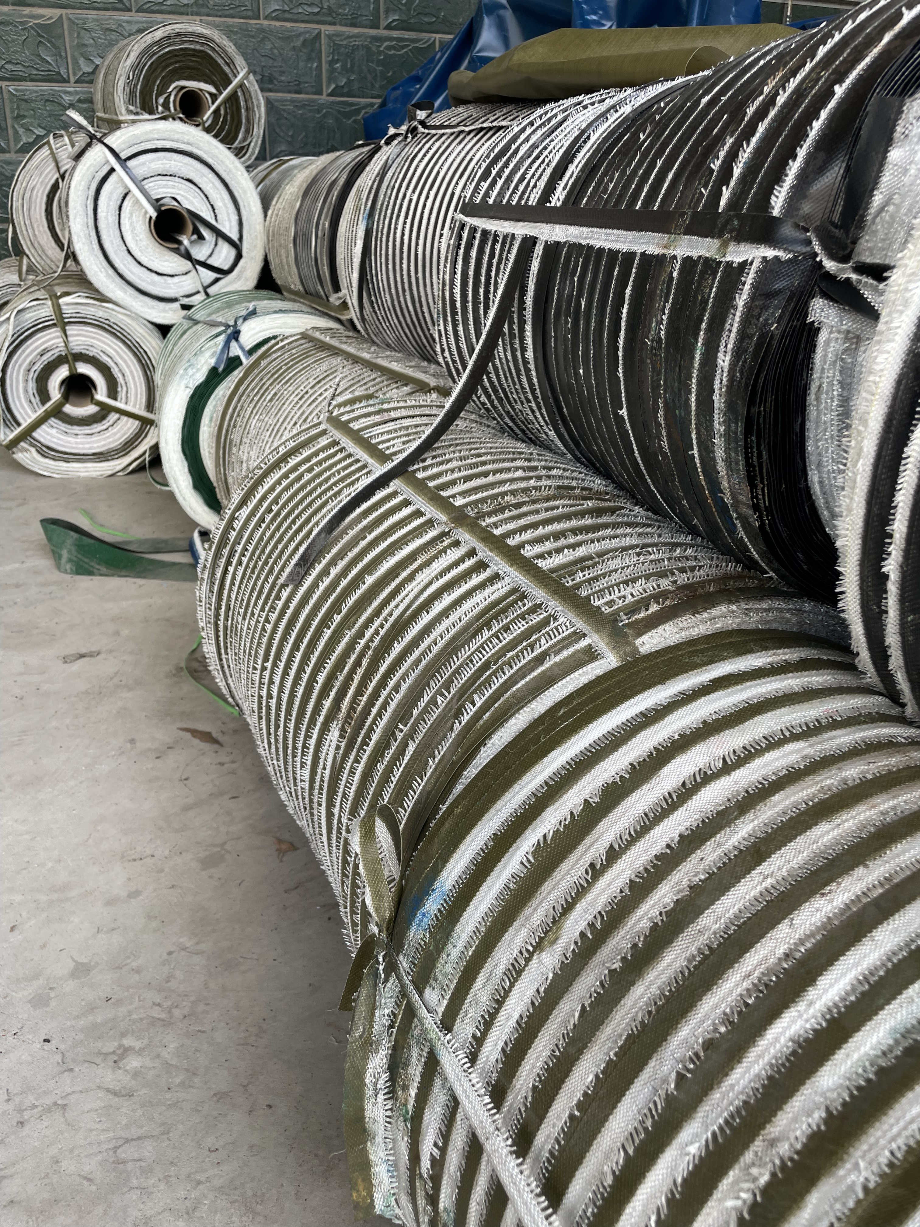 Heavy Duty PVC Coated Truck Tarpaulin Anti-UV Waterproof Terpal Rolls Woven Knitted Warp Technique Plain Style Awning Industry