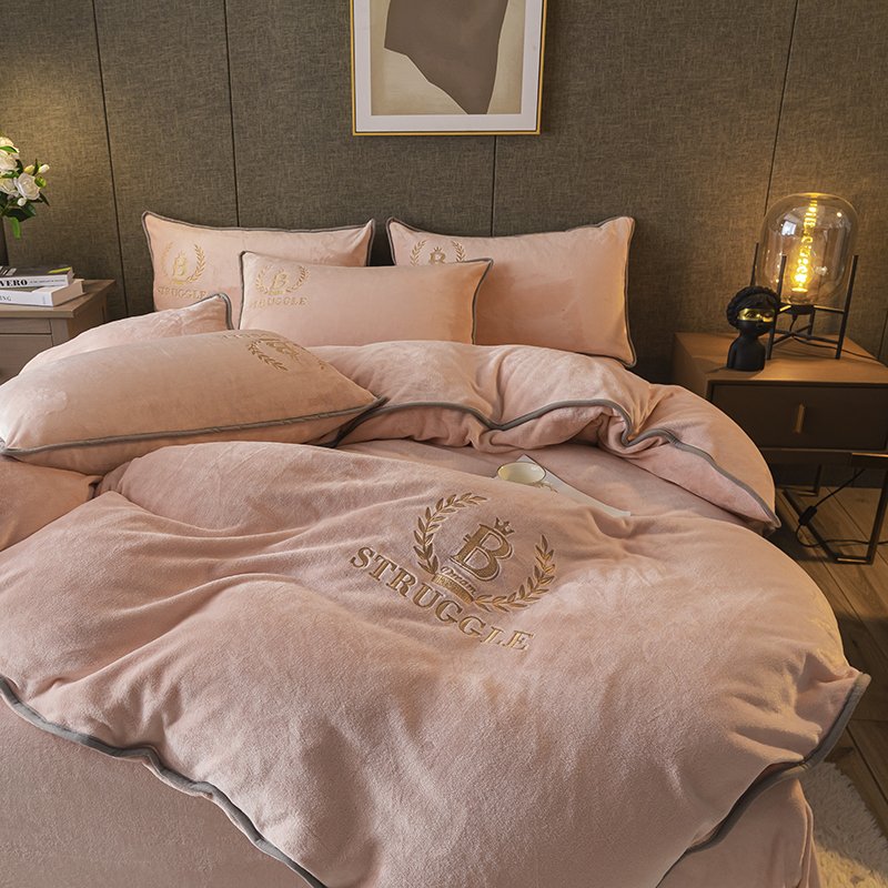 True Velvet Soft Breathable 100% Polyester Duvet Cover Set Printed Quilt Cover with Pillow Shams Winter Bedding for Comfort