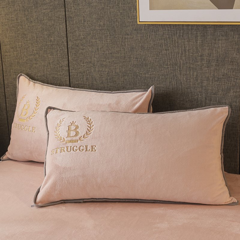 True Velvet Soft Breathable 100% Polyester Duvet Cover Set Printed Quilt Cover with Pillow Shams Winter Bedding for Comfort