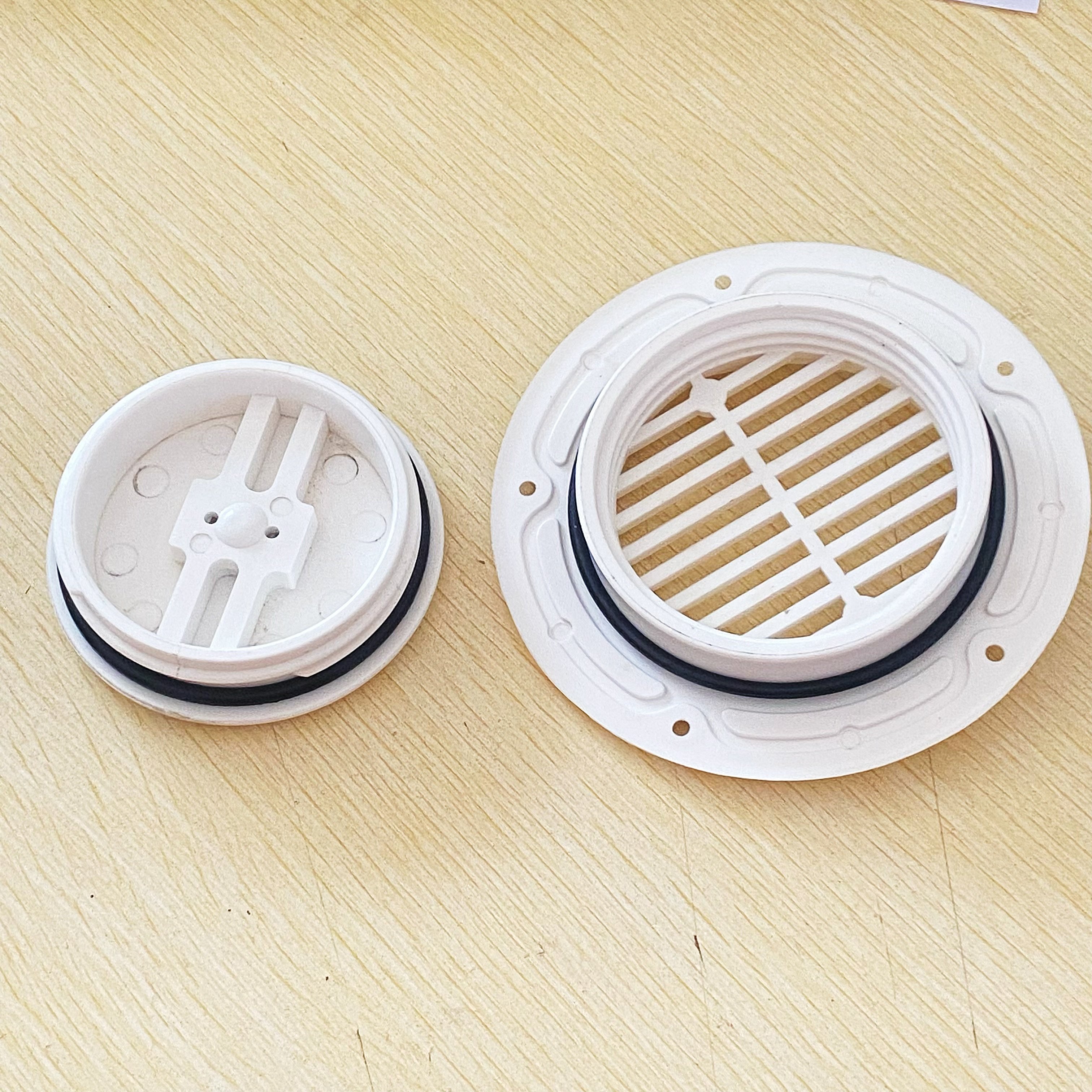 Marine Boat Screw Out Round Abs Deck Inspection Access Hatch Cover