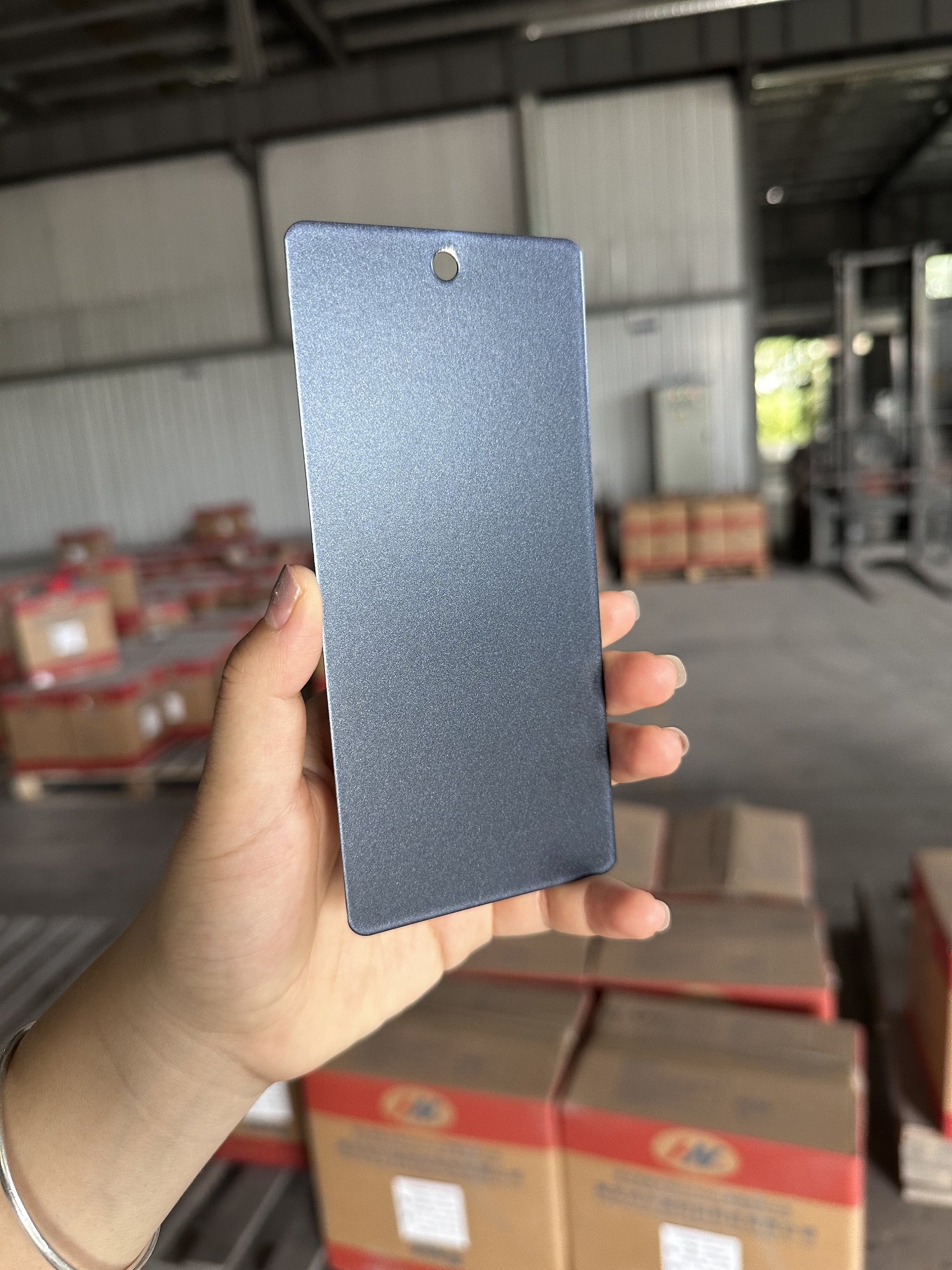 Metallic Chrome Silver Blue Polyester Authentic Powder Coating Paints Factory for Light Lamp Metal Parts Frames Covers Caps Pole