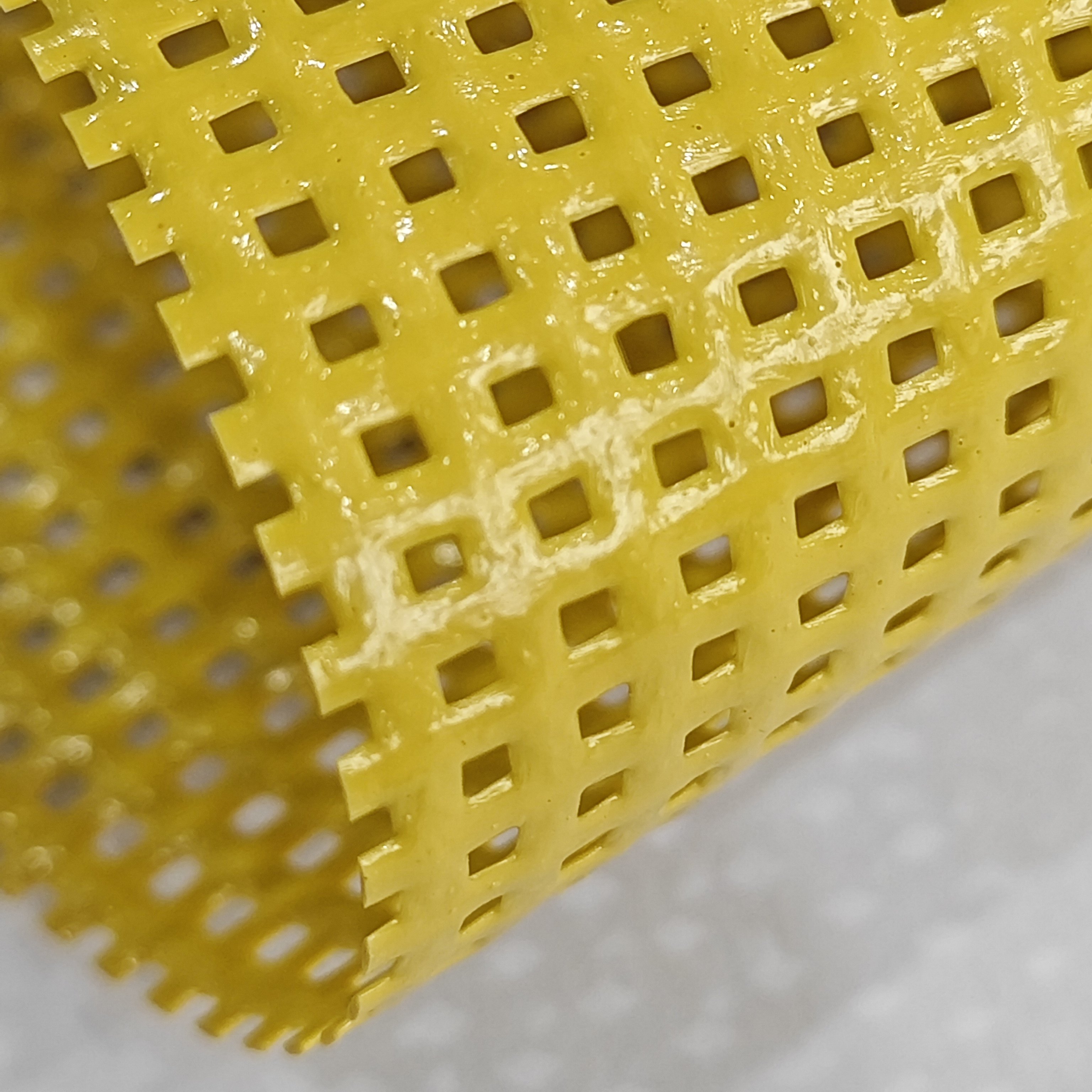 High Strength and Rosh 3000D Color PVC Coated Polyester Mesh Fabric for Outdoor Furniture and Trampolines