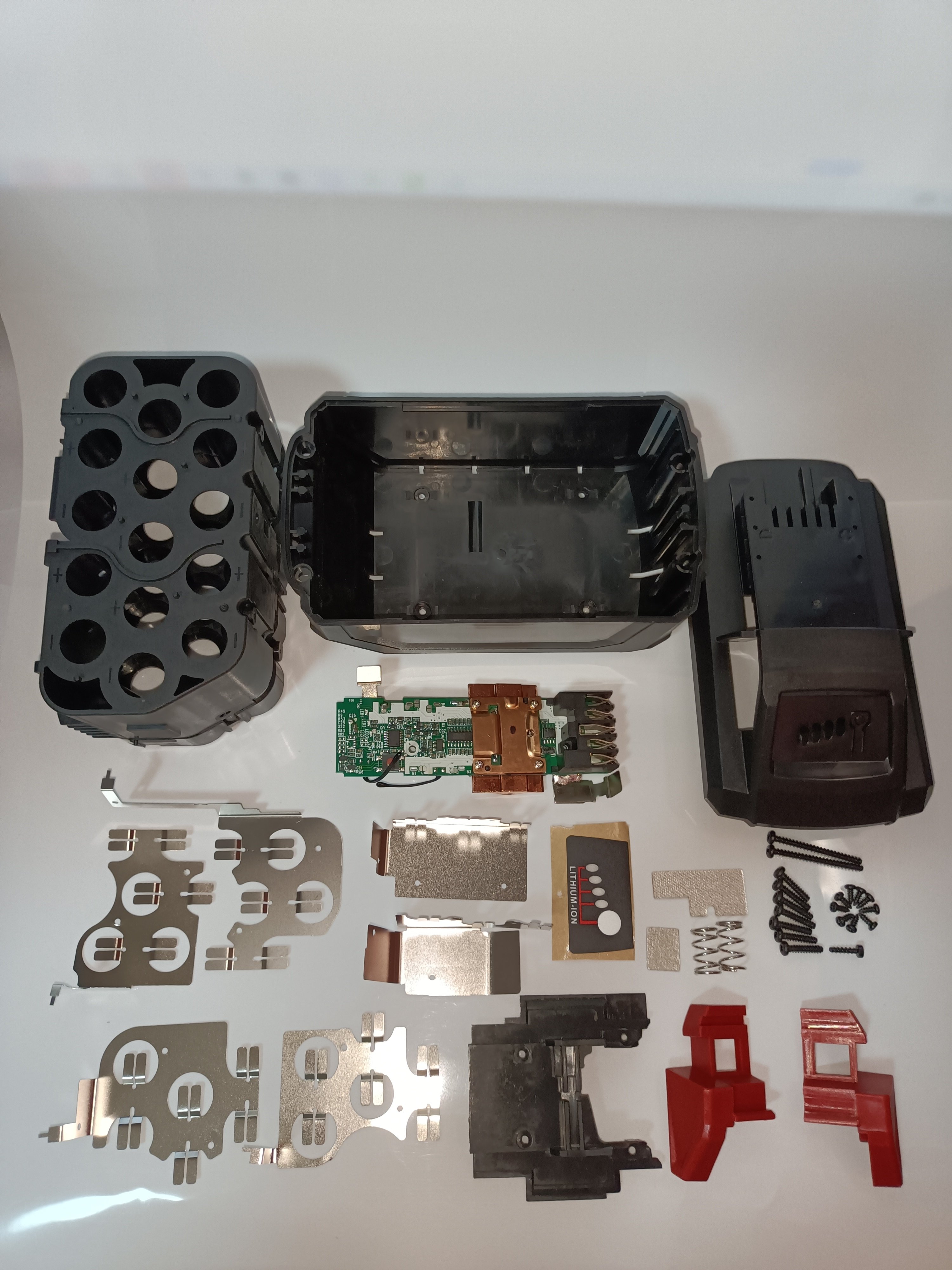 Factory Price Milwauke M18 18V Plastic case 15.0AH Plastic Housing 15 Cells 21700 Plastic Cover 15AH Bms PCB 40V BL4040 BL1021B