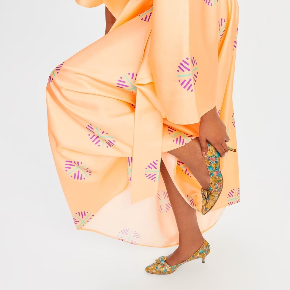 V Neck Style Modern Soft Satin Silk Kaftan Partywear Belt Style Long Printed Beach Cover up Maxi Dress Casual Caftan