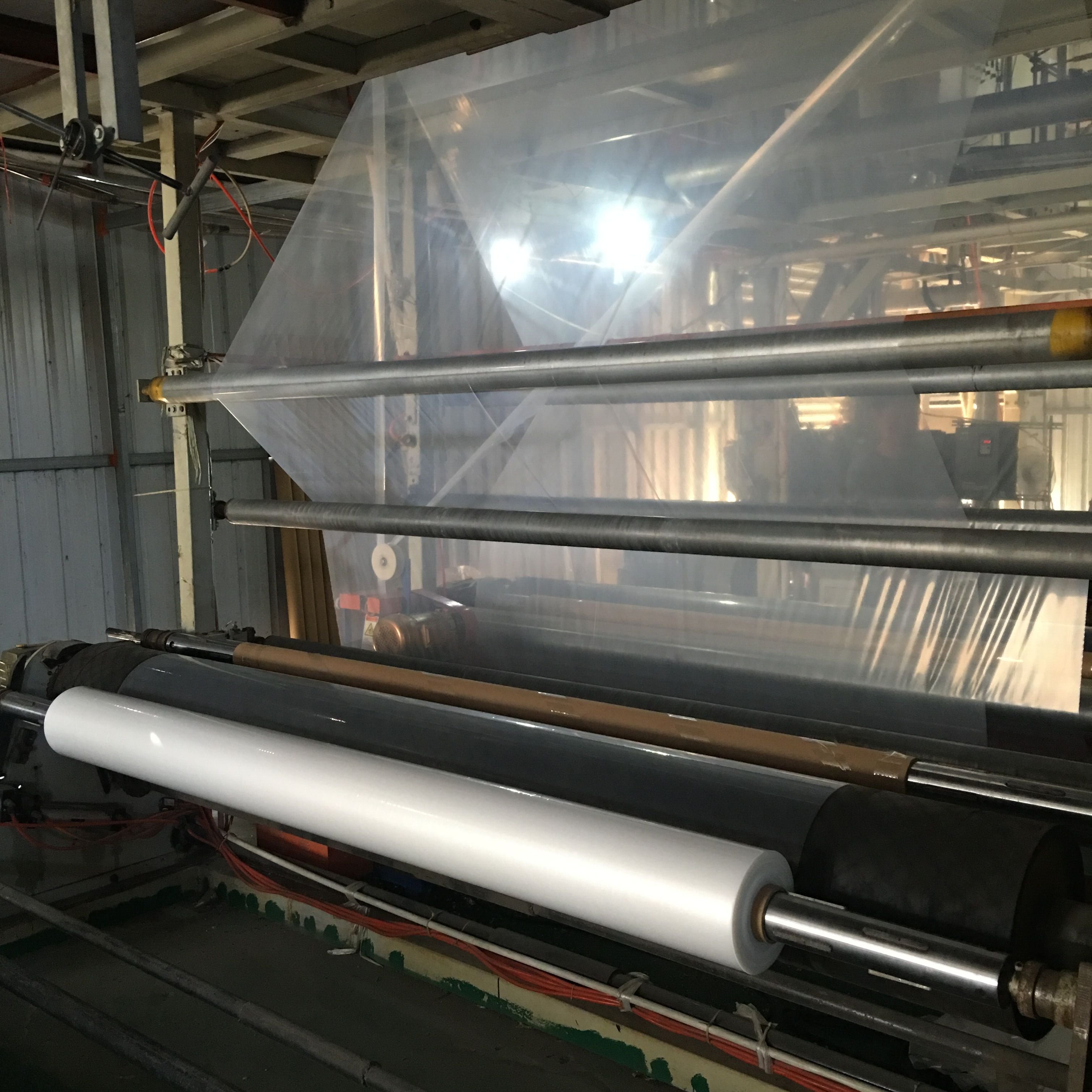 Shrinkable Plastic Wrap PE Heat Shrink Film for Covering Synthetic Goods, Clothes, Fabric Roll