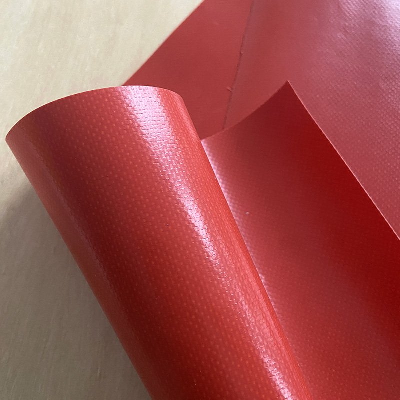 700gsm Tensile Waterproof PVC Coated Polyester Tarpaulin Fabric PVC Tarpaulin Roll