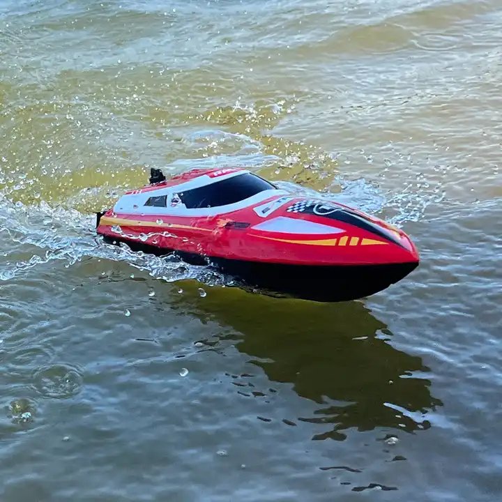 Flytec V003 High Speed Cool LED Lighting Self-righting Mini Yacht Speedboat 30KM/H RC Boat Ship Playing for 30Mins Boat Motor