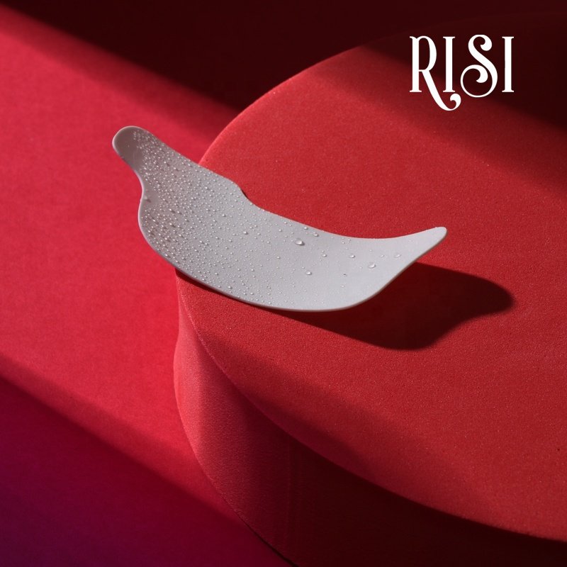 RISI Reusable Lash Eye Patches Washable Boat/Maple Leaf/Moon Shape Patch Lashes Offer Private Label Lash Silicon Patch
