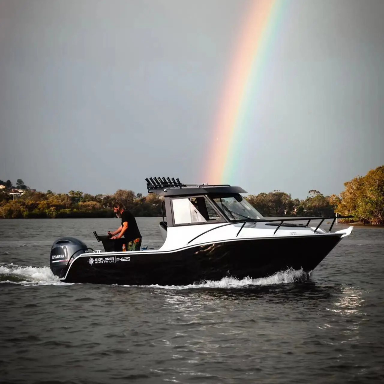 Profisher 625 Small and Comfortable Aluminum Fishing Boat Outboard Engine Sport Yacht Type for Families