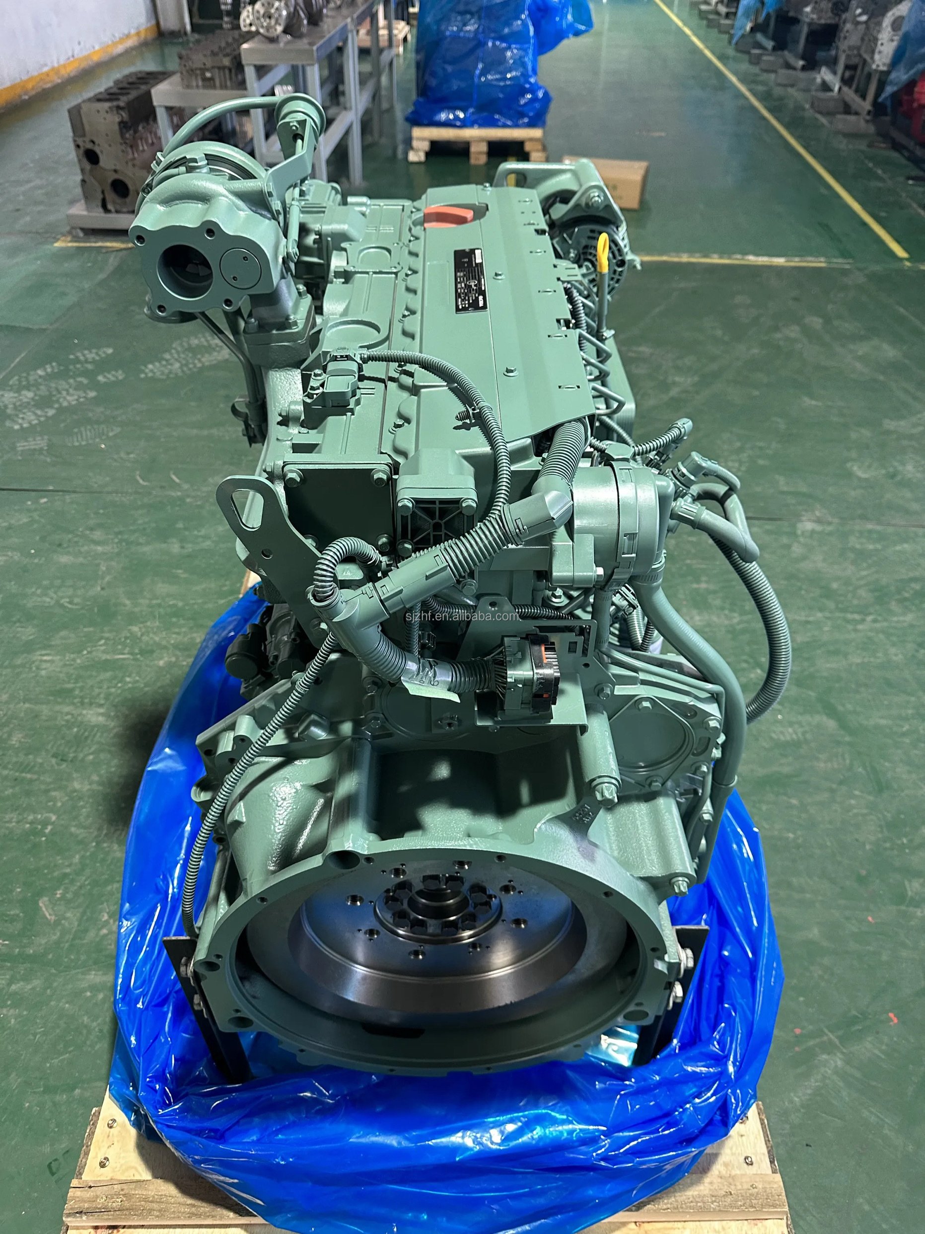 Original Vo D6E D4D EC210B Turbocharged Inter-cooled Diesel Engine 100-155kw 2000rpm 2400rpm Electric Start Air-Cooled