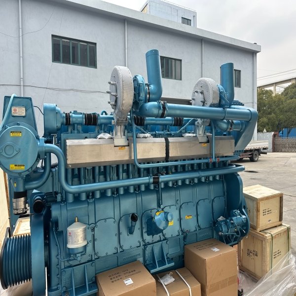 Weichai 8170 Series 818hp 1350rpm 4 Stroke Double Cycle Water Cooling Inboard Marine Boat Engines