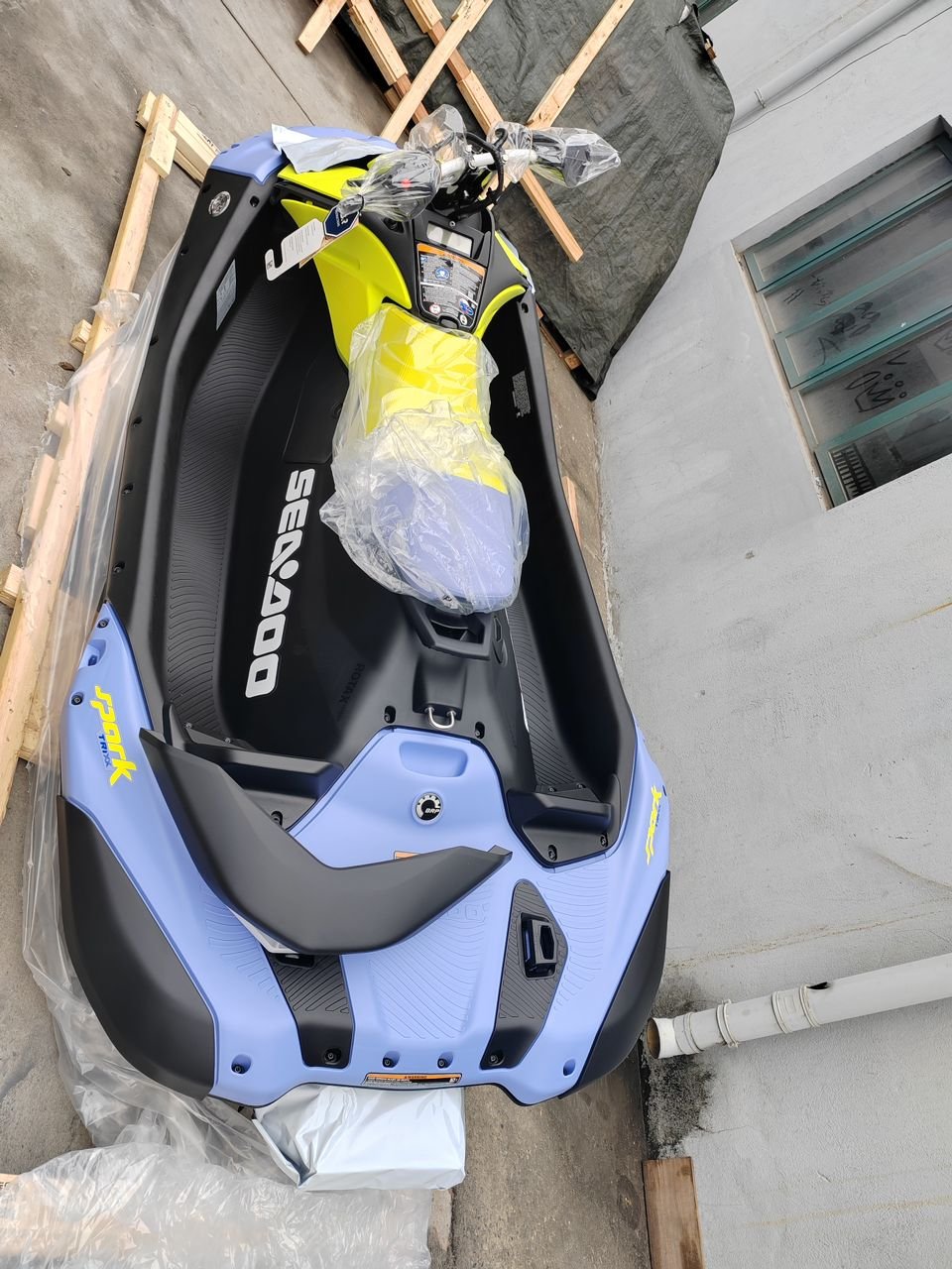 Brand New BRP Spark Trixx Sea-Doo Motor Boat Engine Good Price on Bombardier Trixx Motor Boat