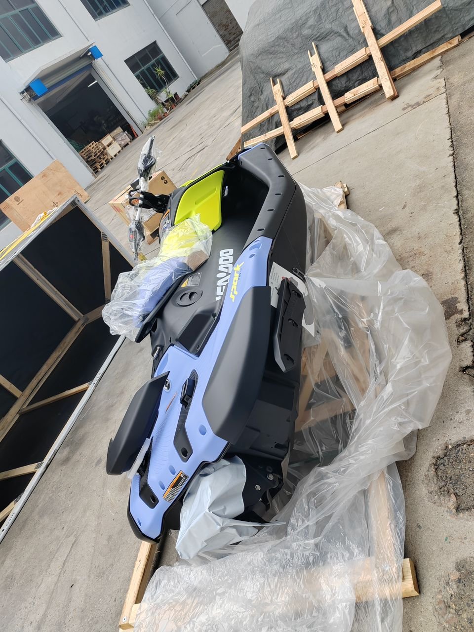 Brand New BRP Spark Trixx Sea-Doo Motor Boat Engine Good Price on Bombardier Trixx Motor Boat